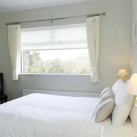 Almara Bed & Breakfast 3*