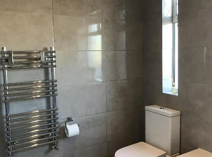 Almara Oda ve Kahvaltı 3*